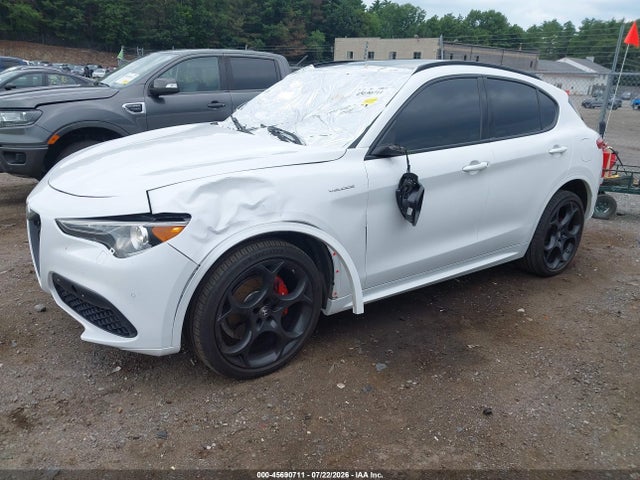 Продаж на аукціоні авто 2023 Alfa Romeo Stelvio Veloce Awd, vin: ZASPAKBN9P7D64636, номер лоту: 45690711