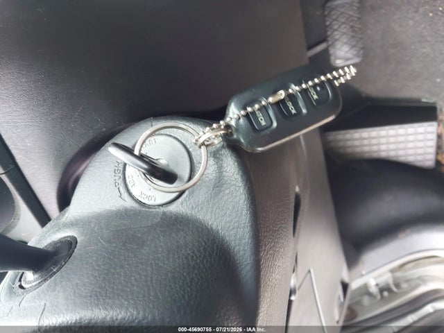 2005 Pontiac Vibe მანქანა იყიდება აუქციონზე, vin: 5Y2SL63895Z427586, აუქციონის ნომერი: 45690755