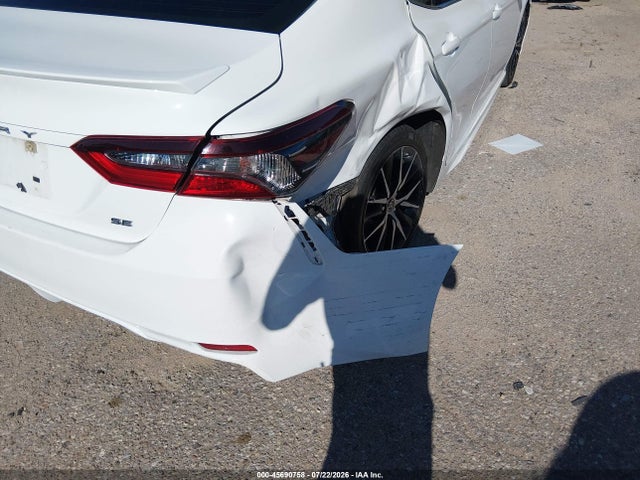 4T1G11AK9NU649678 Toyota CAMRY SE