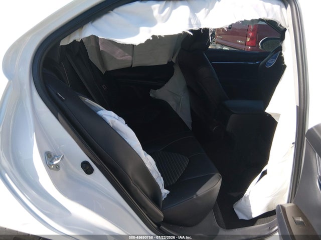 4T1G11AK9NU649678 Toyota CAMRY SE