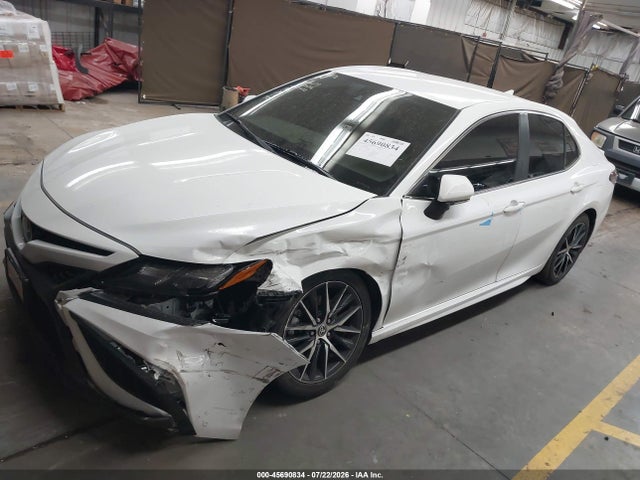 Toyota CAMRY SE 2022 4T1G11AK4NU686038 Image 2
