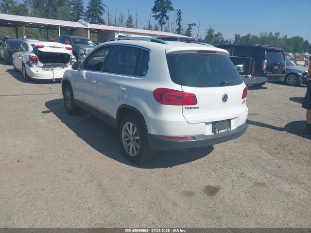 Продажа на аукционе авто 2017 Volkswagen Tiguan 2.0t Wolfsburg Edition, vin: WVGSV7AX8HW503813, номер лота: 45690903