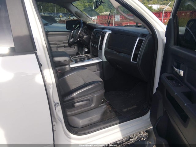 45690937 :رقم المزاد ، 1D3HB13T69S743246 vin ، 2009 Dodge Ram 1500 Slt/sport/trx مزاد بيع