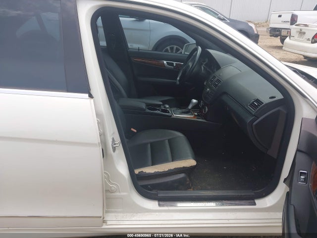 45690965 :رقم المزاد ، WDDGF8BB8BR141574 vin ، 2011 Mercedes-benz C 300 Sport 4matic مزاد بيع