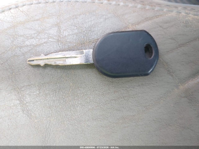 Auction sale of the 2007 Lincoln Town Car Signature, vin: 1LNHM81W17Y633753, lot number: 45690996