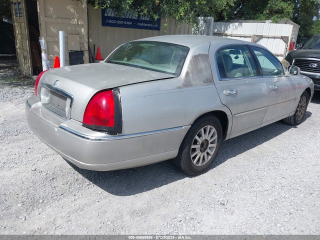 Auction sale of the 2007 Lincoln Town Car Signature, vin: 1LNHM81W17Y633753, lot number: 45690996