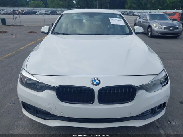 Продажа на аукционе авто 2017 Bmw 320i, vin: WBA8E1G33HNU18073, номер лота: 45691000