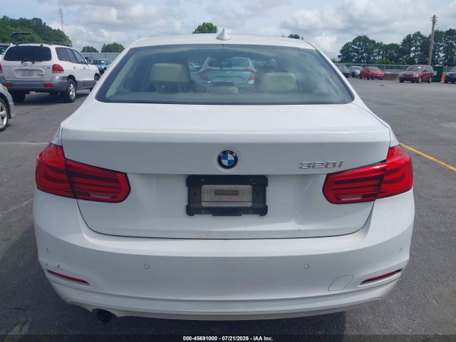 Продажа на аукционе авто 2017 Bmw 320i, vin: WBA8E1G33HNU18073, номер лота: 45691000