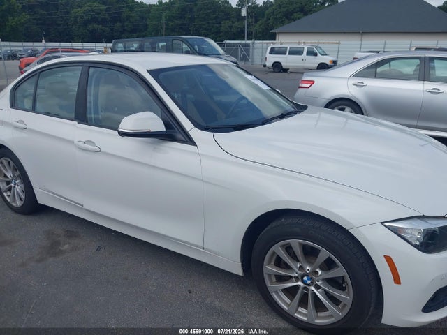 Продажа на аукционе авто 2017 Bmw 320i, vin: WBA8E1G33HNU18073, номер лота: 45691000