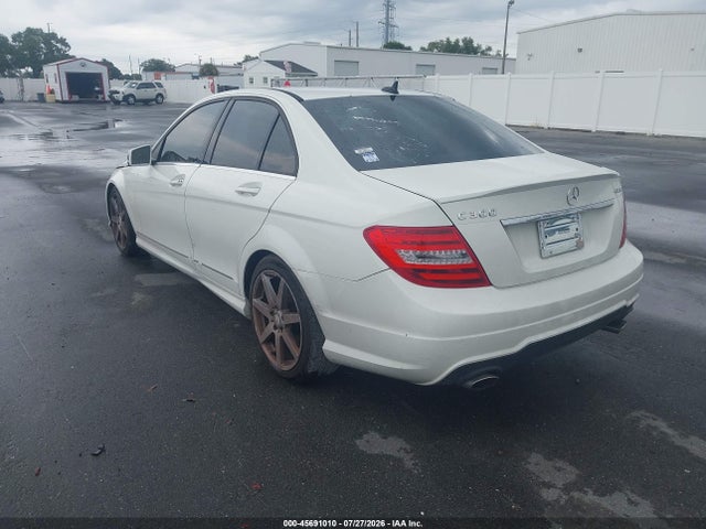 45691010 :رقم المزاد ، WDDGF8BBXCR201775 vin ، 2012 Mercedes-benz C 300 Sport 4matic مزاد بيع