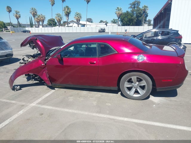 Продажа на аукционе авто 2018 Dodge Challenger Sxt, vin: 2C3CDZAG3JH241831, номер лота: 45691024