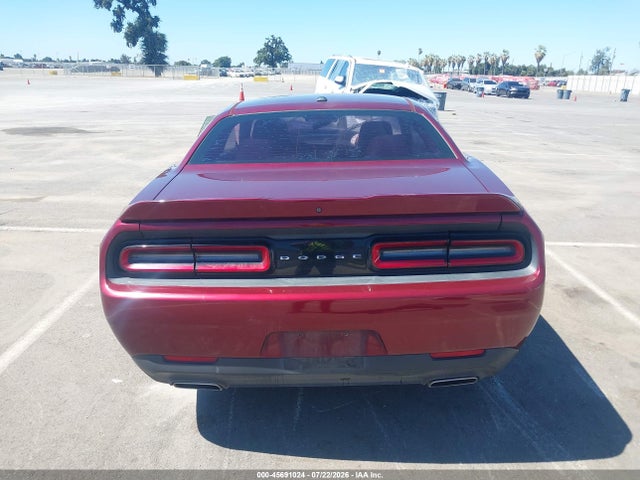Продажа на аукционе авто 2018 Dodge Challenger Sxt, vin: 2C3CDZAG3JH241831, номер лота: 45691024