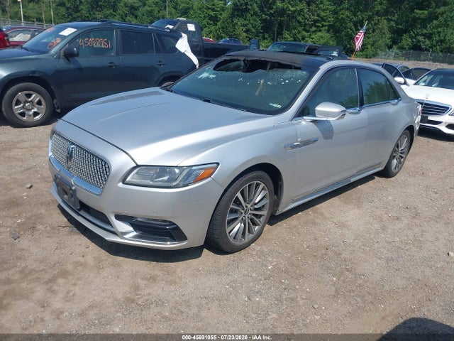 Lincoln Continental Select 2018 1LN6L9SK6J5603524 Image 2