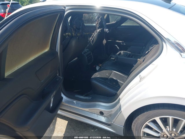 Lincoln Continental Select 2018 1LN6L9SK6J5603524 Image 8