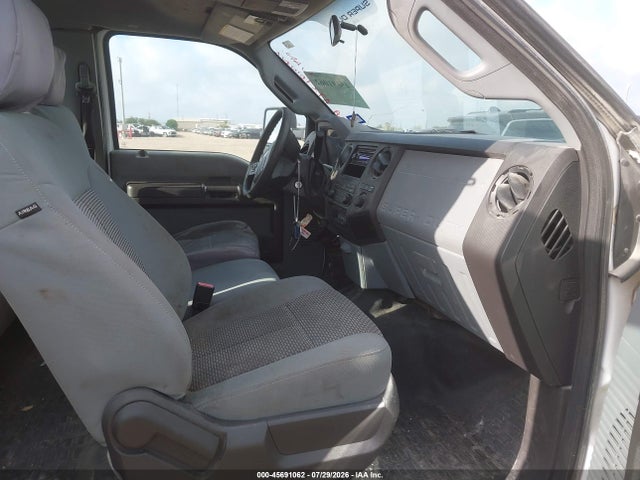 Продажа на аукционе авто 2014 Ford F-350 Chassis Xl, vin: 1FD8X3G69EEA33837, номер лота: 45691062