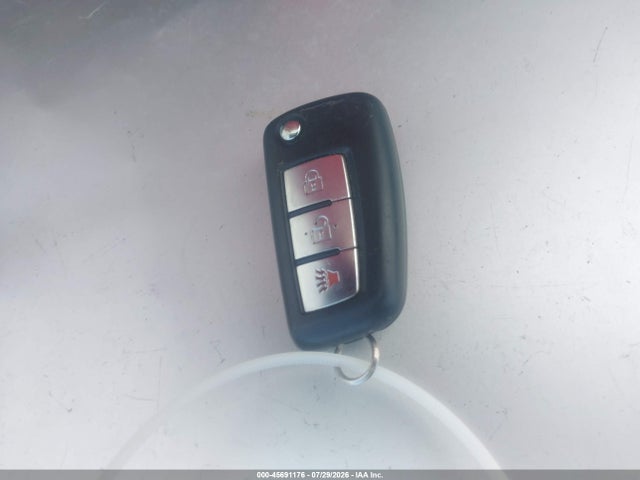 2017 Nissan Rogue S მანქანა იყიდება აუქციონზე, vin: JN8AT2MV5HW001378, აუქციონის ნომერი: 45691176