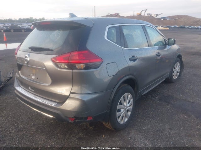 2017 Nissan Rogue S მანქანა იყიდება აუქციონზე, vin: JN8AT2MV5HW001378, აუქციონის ნომერი: 45691176