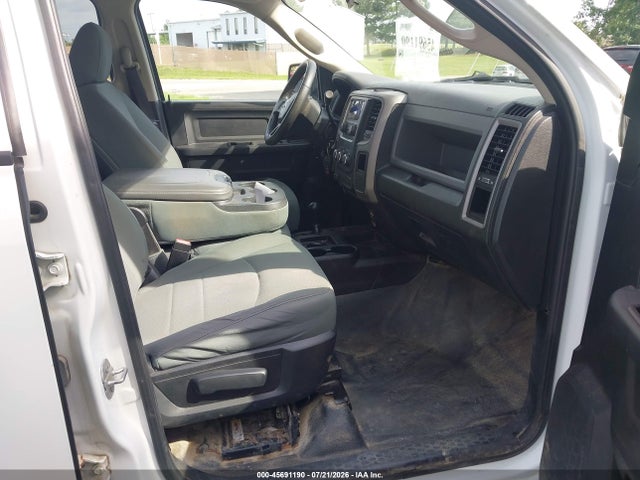 45691190 :رقم المزاد ، 3C6TR5HT6FG507186 vin ، 2015 Ram 2500 Tradesman مزاد بيع
