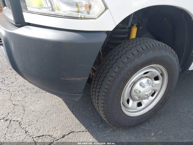 45691190 :رقم المزاد ، 3C6TR5HT6FG507186 vin ، 2015 Ram 2500 Tradesman مزاد بيع