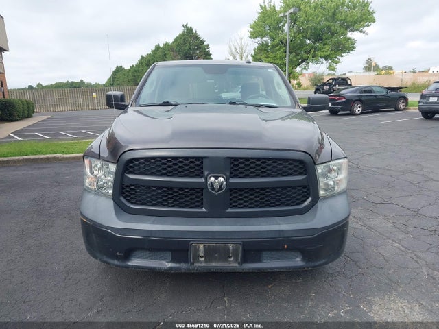 45691210 :رقم المزاد ، 3C6JR6DG1KG504003 vin ، 2019 Ram 1500 Classic مزاد بيع
