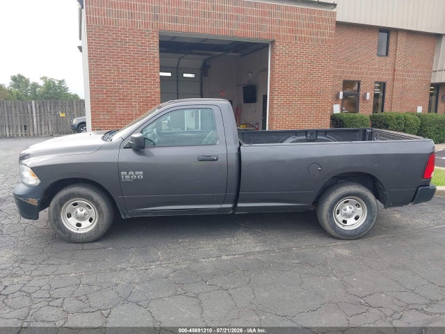 45691210 :رقم المزاد ، 3C6JR6DG1KG504003 vin ، 2019 Ram 1500 Classic مزاد بيع