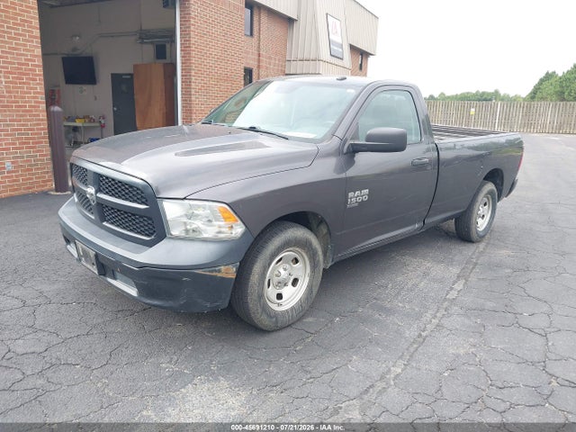 45691210 :رقم المزاد ، 3C6JR6DG1KG504003 vin ، 2019 Ram 1500 Classic مزاد بيع