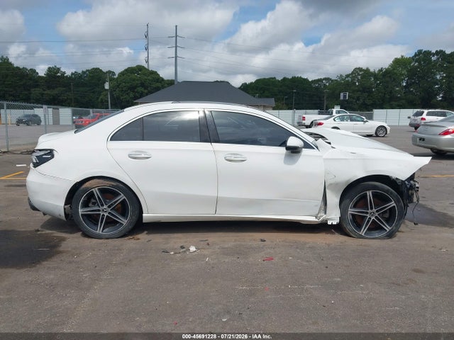 Продаж на аукціоні авто 2019 Mercedes-benz A 220 4matic, vin: WDD3G4FB9KW032444, номер лоту: 45691228