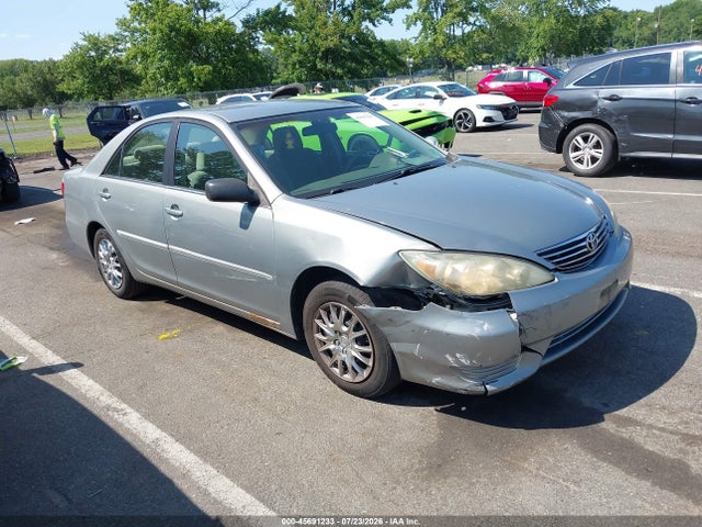 2006 Toyota Camry Le მანქანა იყიდება აუქციონზე, vin: 4T1BE32K86U675876, აუქციონის ნომერი: 45691233