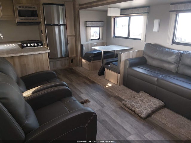 Coachmen Catalina 2021 5ZT2CAVB1MX021659 Image 8