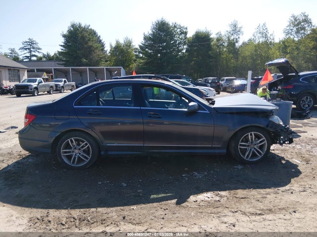 Продаж на аукціоні авто 2014 Mercedes-benz C 300 Sport 4matic, vin: WDDGF8AB0ER305227, номер лоту: 45691247