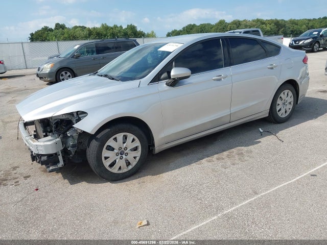 Продажа на аукционе авто 2019 Ford Fusion S, vin: 3FA6P0G74KR130428, номер лота: 45691296