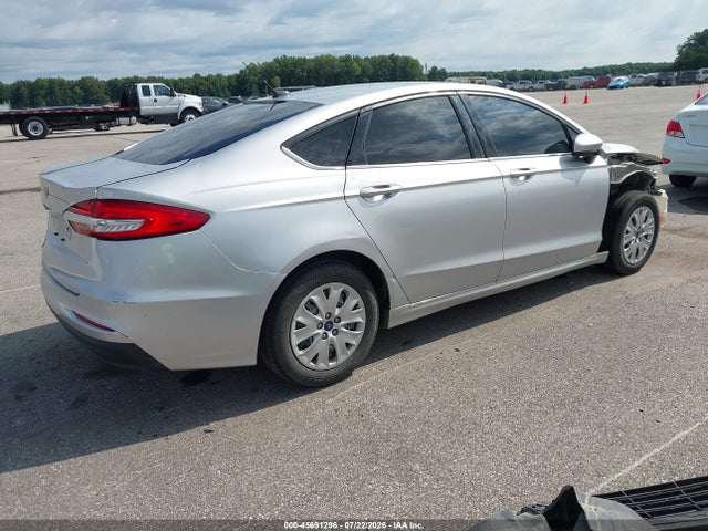 Продажа на аукционе авто 2019 Ford Fusion S, vin: 3FA6P0G74KR130428, номер лота: 45691296