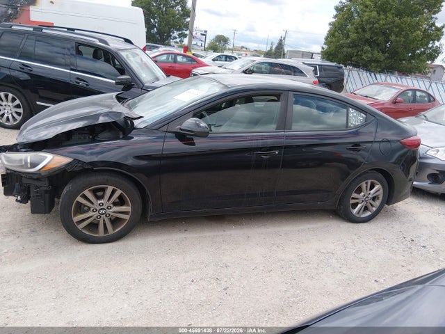 Продажа на аукционе авто 2017 Hyundai Elantra Se, vin: KMHD84LF0HU155892, номер лота: 45691438