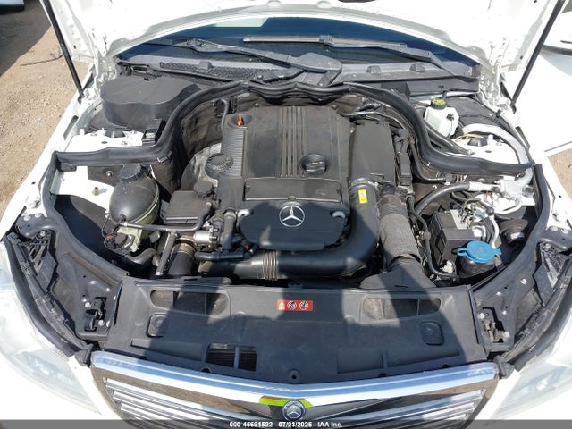 45691522 :رقم المزاد ، WDDGF4HB9CR222469 vin ، 2012 Mercedes-benz C 250 Luxury مزاد بيع