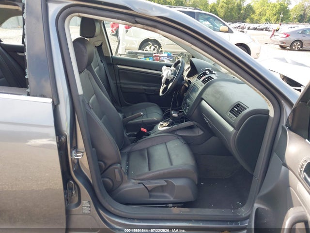 Продажа на аукционе авто 2006 Volkswagen Jetta 2.5, vin: 3VWSF71K46M728584, номер лота: 45691544