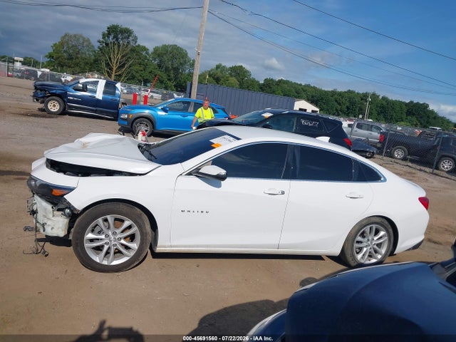 Auction sale of the 2018 Chevrolet Malibu Lt, vin: 1G1ZD5ST7JF262587, lot number: 45691560