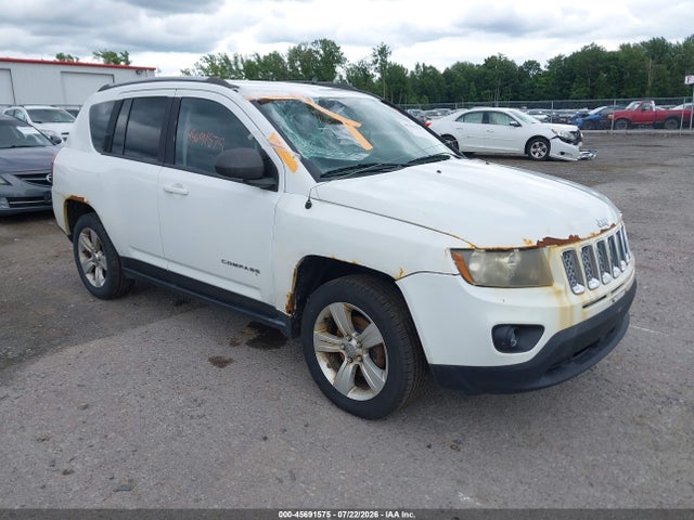 2014 Jeep Compass Latitude მანქანა იყიდება აუქციონზე, vin: 1C4NJDEB6ED847111, აუქციონის ნომერი: 45691575