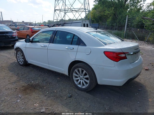 45691610 :رقم المزاد ، 1C3CCBCG9EN198505 vin ، 2014 Chrysler 200 Limited مزاد بيع