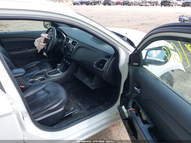 45691610 :رقم المزاد ، 1C3CCBCG9EN198505 vin ، 2014 Chrysler 200 Limited مزاد بيع