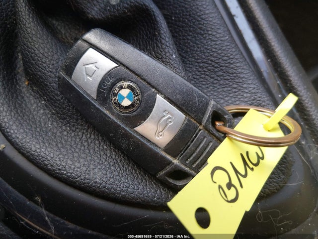 45691689 :رقم المزاد ، WBAUP7C52BVK78415 vin ، 2011 Bmw 128i مزاد بيع