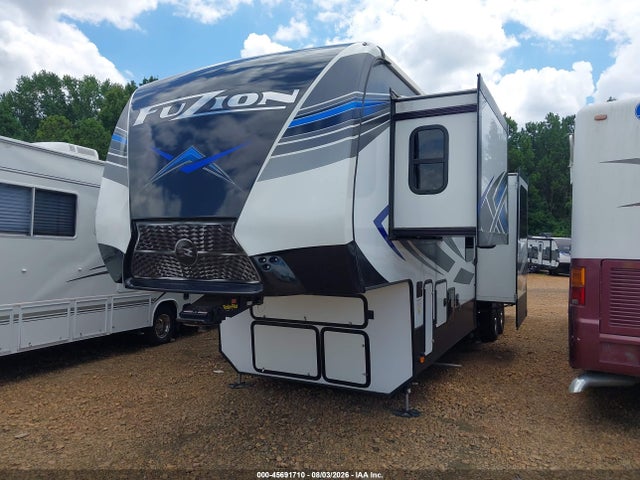 Keystone Rv Fuzion 2021 4YDF37927MF810157 Image 2