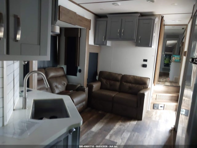 Keystone Rv Fuzion 2021 4YDF37927MF810157 Image 5