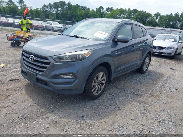 Hyundai TUCSON SE 2016 KM8J3CA46GU064816 Image 2