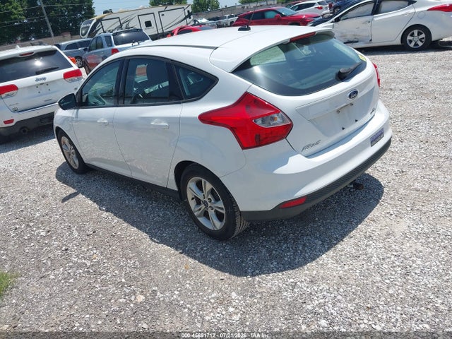 Ford FOCUS SE 2014 1FADP3K23EL390665 Image 3