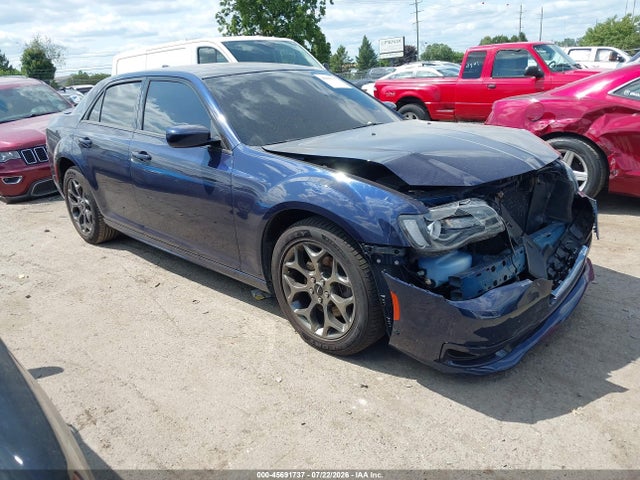 Продаж на аукціоні авто 2017 Chrysler 300 300s Awd, vin: 2C3CCAGG5HH527203, номер лоту: 45691737
