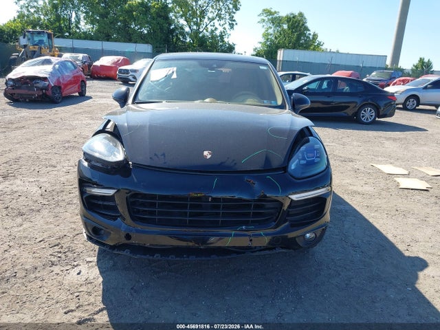 2017 Porsche Cayenne Platinum Edition მანქანა იყიდება აუქციონზე, vin: WP1AA2A26HKA84031, აუქციონის ნომერი: 45691816