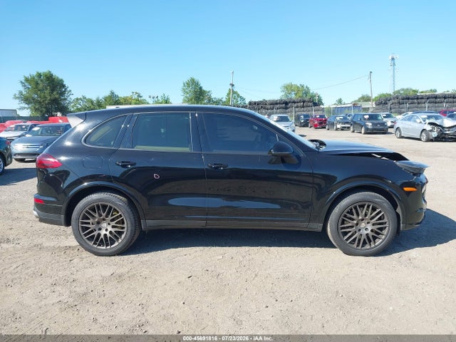 2017 Porsche Cayenne Platinum Edition მანქანა იყიდება აუქციონზე, vin: WP1AA2A26HKA84031, აუქციონის ნომერი: 45691816
