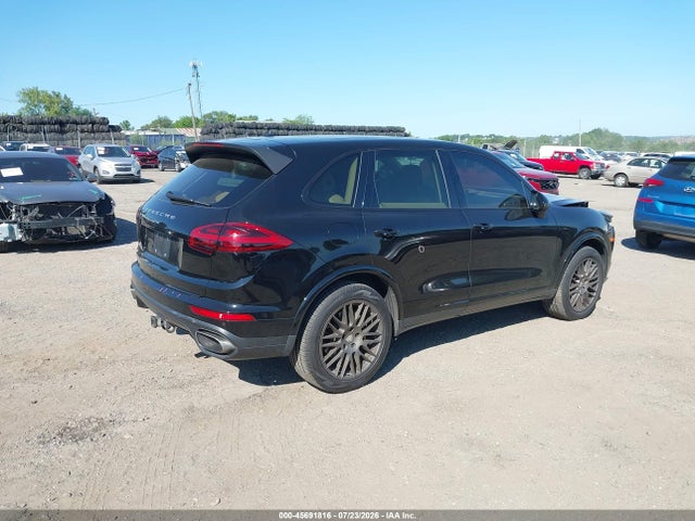 2017 Porsche Cayenne Platinum Edition მანქანა იყიდება აუქციონზე, vin: WP1AA2A26HKA84031, აუქციონის ნომერი: 45691816