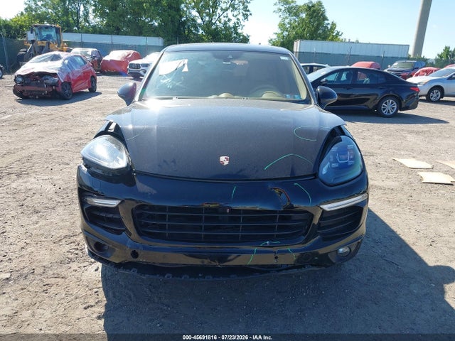 2017 Porsche Cayenne Platinum Edition მანქანა იყიდება აუქციონზე, vin: WP1AA2A26HKA84031, აუქციონის ნომერი: 45691816