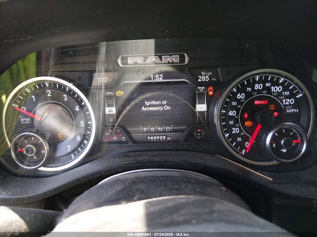 2020 Ram 1500 Laramie  4x4 6'4 Box მანქანა იყიდება აუქციონზე, vin: 1C6SRFDT3LN271137, აუქციონის ნომერი: 45691883